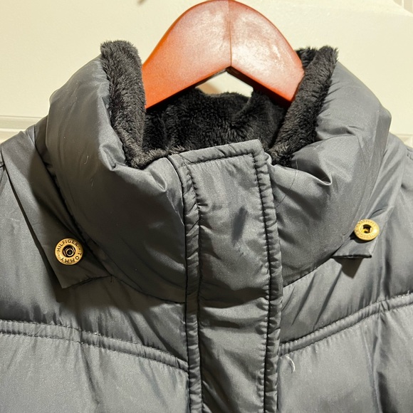Tommy Hilfiger Women’s Size XL Winter Jacket - Picture 9 of 9